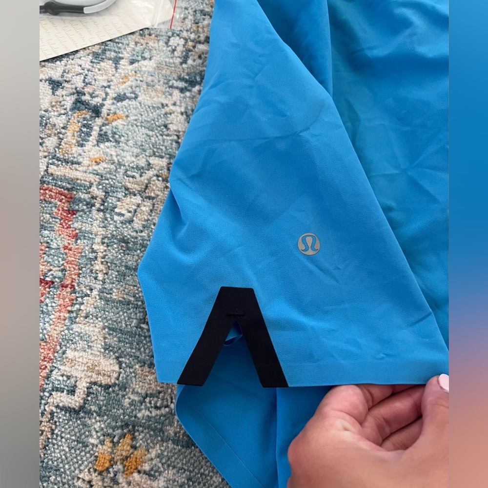 lululemon athletica Men's Athletic Current Shorts in Teal Blue - Picture 7 of 7